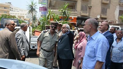 محافظ الدقهلية يقود حملة لإزالة التعديات ورفع الإشغالات بالمنصورة