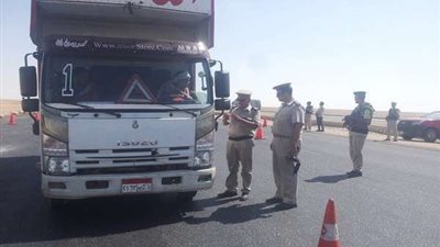 إدارة المرور تضبط 23 سائقًا يتعاطون المواد المخدرة بالطرق السريعة