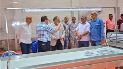 بدء تركيب المعدات الحديثة بمجمع التمور بالوادي الجديد