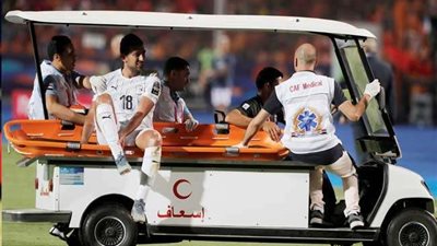 إصابة أحمد حسن كوكا بمباراة المنتخب الوطني أمام أوغندا