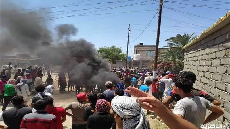 صور.. اشتباكات بين المتظاهرين وقوات الأمن في العراق