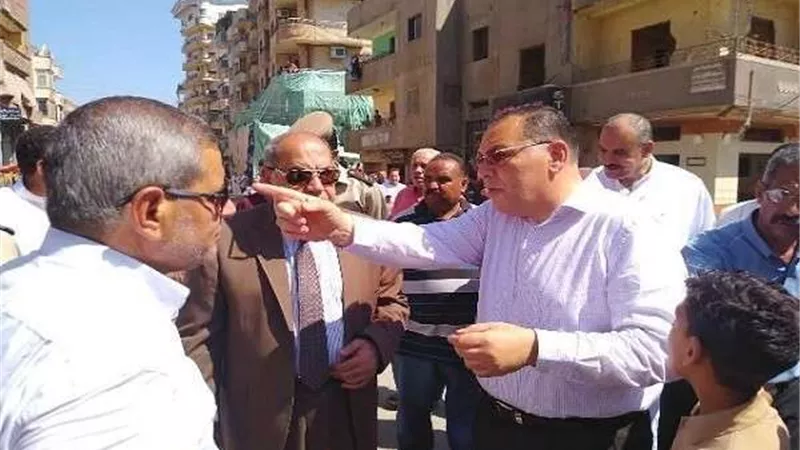 محافظ الشرقية يفاجئ مخابز مدينة مشتول السوق بجولة تفقدية