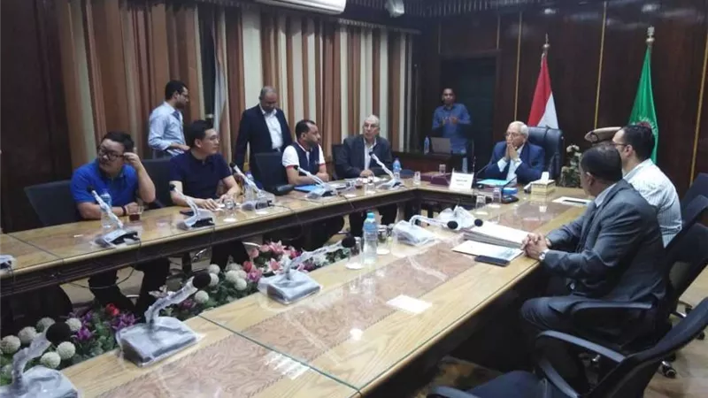 محافظ الدقهلية: جراجات متعددة الطوابق بالمنصورة لتخفيف مشكلة الانتظار
