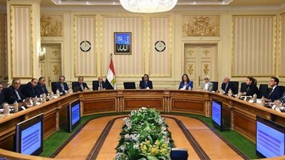 بدء اجتماع الحكومة الأسبوعي لمناقشة الموازنة وتطبيق التأمين الصحي