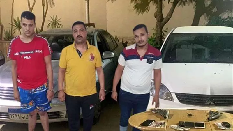 سقوط لصوص السيارات في قبضة الأمن بالمحلة الكبرى