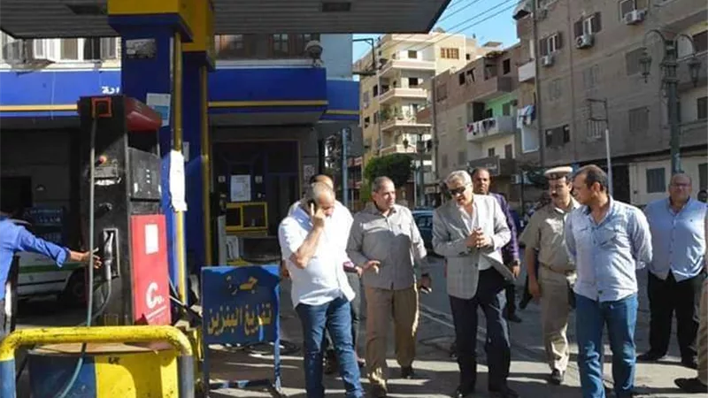 محافظ المنيا يوجه رؤساء الوحدات المحلية بمتابعة الالتزام بالتعريفة الجديدة