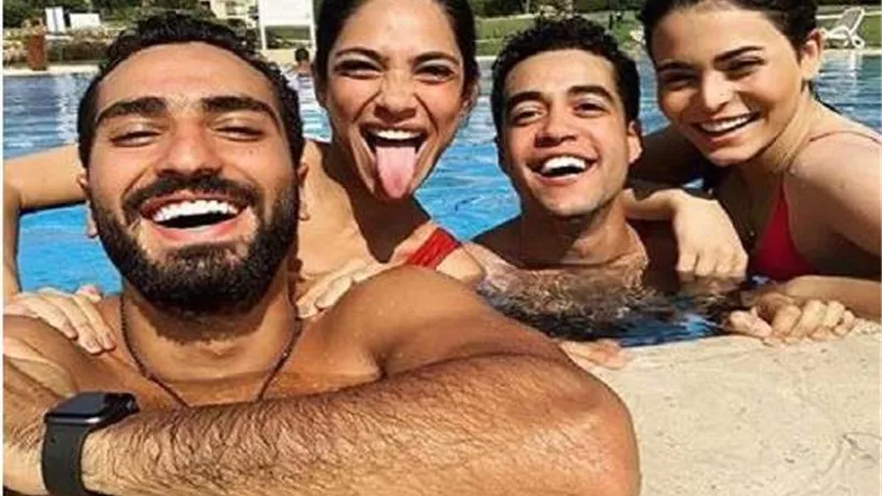 أبطال مسلسل 