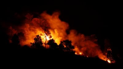 حريق يلتهم 7 منازل وينهي حياة طفلة بسوهاج