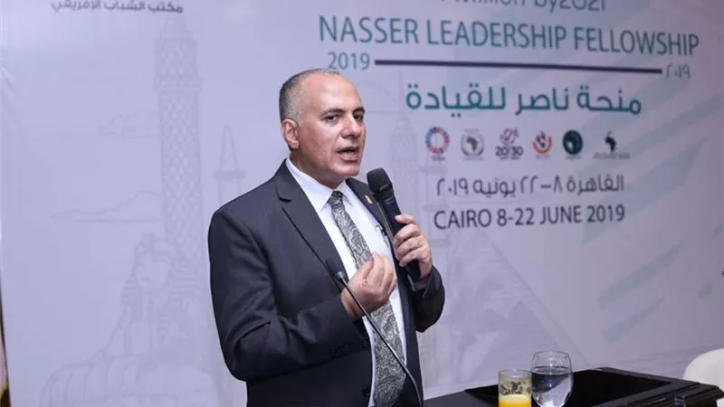 وزير الري يتفقد أعمال الحماية من أخطار السيول بأسوان