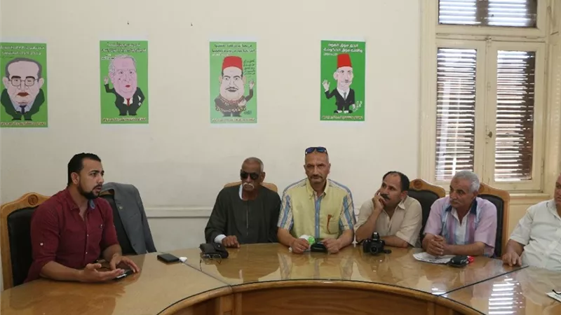 بالصور.. الوفد يناقش المشاكل العمالية ويخاطب الوزراء لإيجاد الحلول