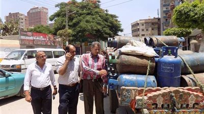 ضبط 95 إسطوانة غاز أثناء بيعهم بسعر مخالف في ميت غمر