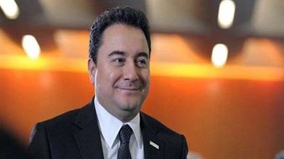 بعد تقديمه الاستقالة.. حزب أردوغان يفاجئ 