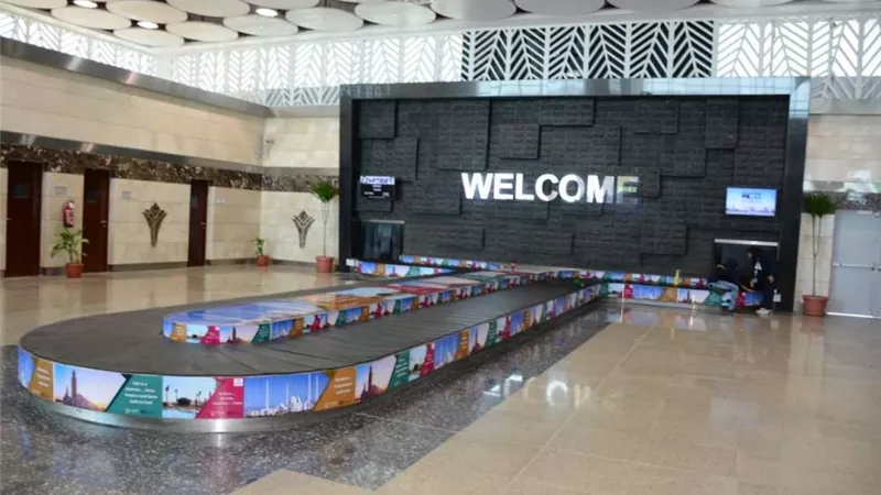 يدعم السياحة والاقتصاد.. مطار العاصمة الإدارية في عيون البرلمان