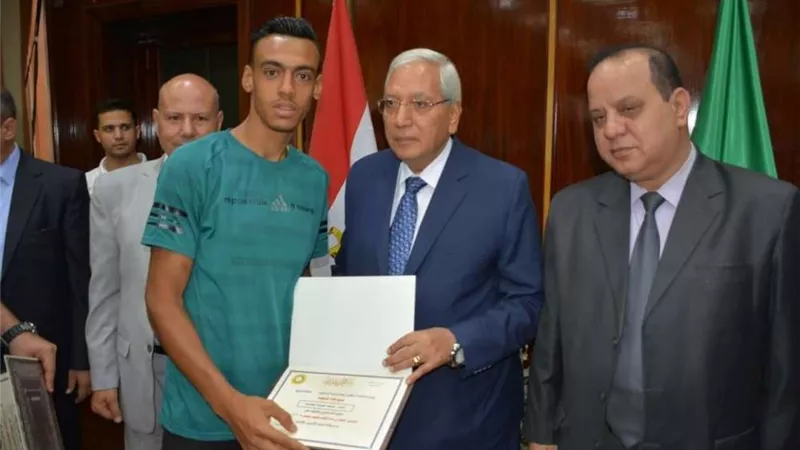 محافظ الدقهلية يكرم فريق الصم والبكم بمركز شباب السنبلاوين