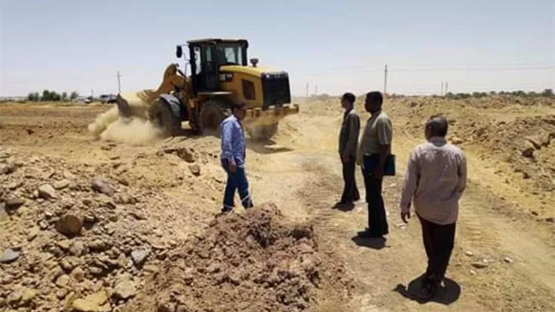 مركز الخارجة ينفذ ٣ قرارات إزالة لتعديات على أملاك الدولة
