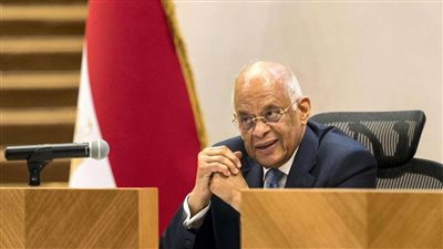 الجلسة العامة للبرلمان تشهد جلًا حول مناقشة مشروعات القوانين
