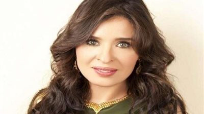 بالصورة.. دينا تثير الجدل في أحدث ظهور لها