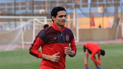 لاسارتي يعقد جلسة مع محمد نجيب