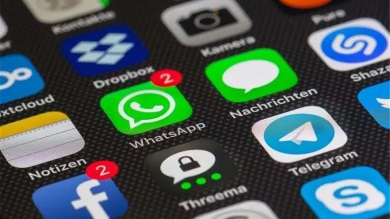اخترق 25 مليون جوال.. تطبيق يتنصت عليك من خلال الإعلانات