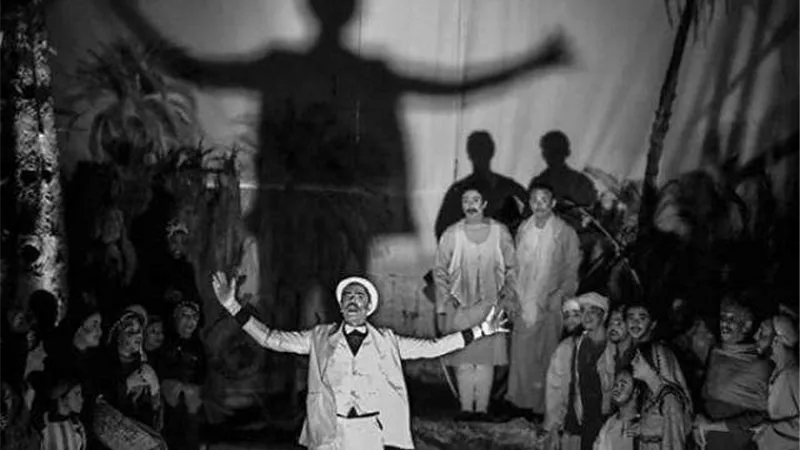 ”سينما ٣٠”.. في عشق الأبيض والأسود”
