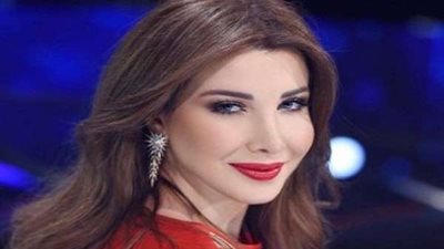 نانسي عجرم تخطف الأنظار بدون مكياج