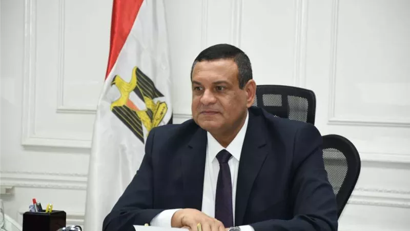 محافظ البحيرة يعلن تخصيص أراض لإقامة معهد أزهري بدمنهور ومحطة صرف صحي بالدلنجات
