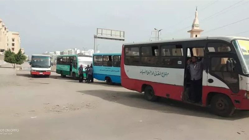 محافظ البحيرة يخصص 4 أتوبيسات نقل داخلي لخدمة أهالي زهراء الأبعادية بدمنهور