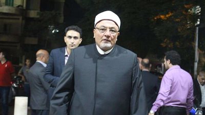خالد الجندي في عزاء زوجة رشوان توفيق (صور)