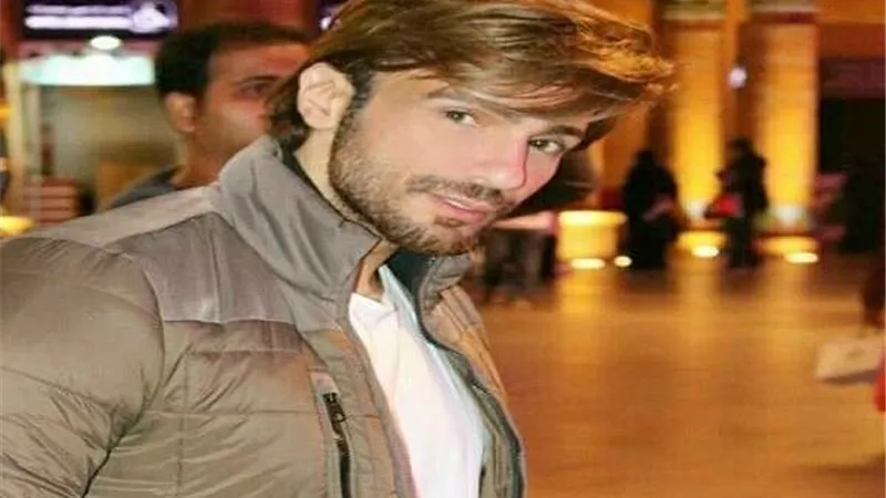 بالصور.. شادي شامل يعزف لمصر من 