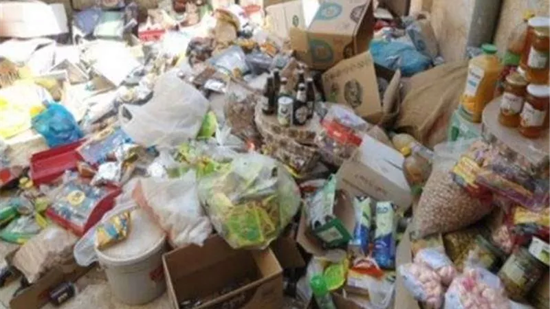 ضبط كمية من السلع الغذائية المغشوشة داخل شركة في القليوبية