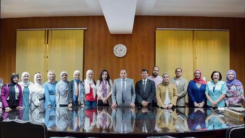 رئيس جامعة بني سويف يطلق مبادرة لتسويق مشروعات التخرج