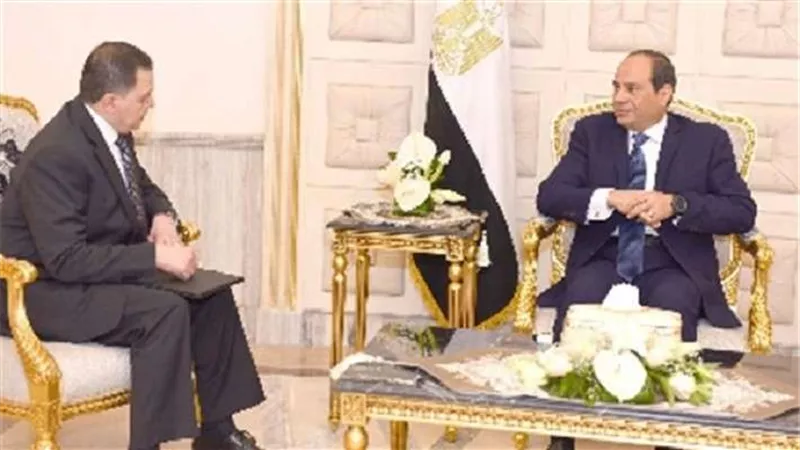 وزير الداخلية يهنئ الرئيس السيسي بذكرى ثورة 23 يوليو