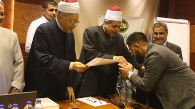 منظمة الأزهر تحتفل بتخريج أئمة بريطانيا