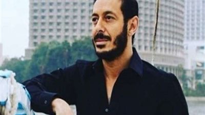 مصطفى شعبان يحتفل بتكريمه في مهرجان جرش (صور)