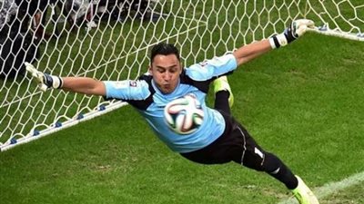 من الجزائري مبولحي لـ«نافاس».. عندما يتألق حراس المرمي في خطف الأنظار