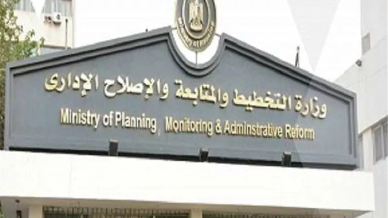 التخطيط: الدولة نفذت 1590 مشروعًا بتكلفة 395 مليار بداية من 2019