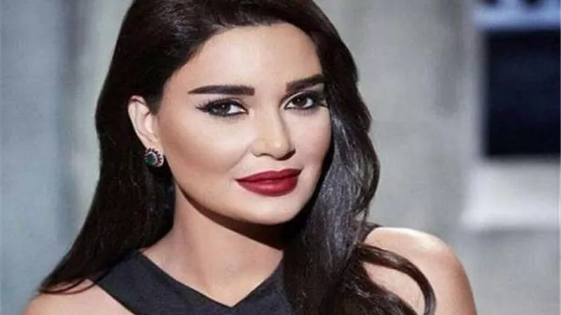 على طريقة رانيا يوسف.. إطلالة جرئية لسيرين عبدالنور بأحد البرامج.. (فيديو)
