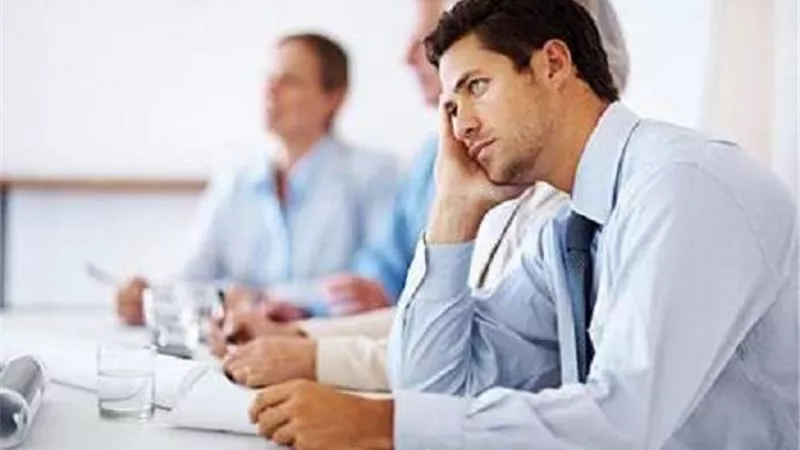 5 طرق تخلصك من ملل العمل