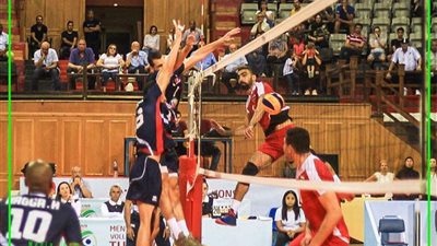 منتخب الطائرة رجال يودع بطولة أفريقيا بعد الهزيمة من تونس