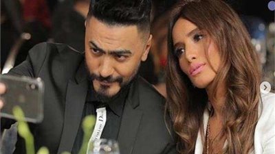 بالصور.. تامر حسني وزينة وشقيقتها في كواليس الفيلم الجديد