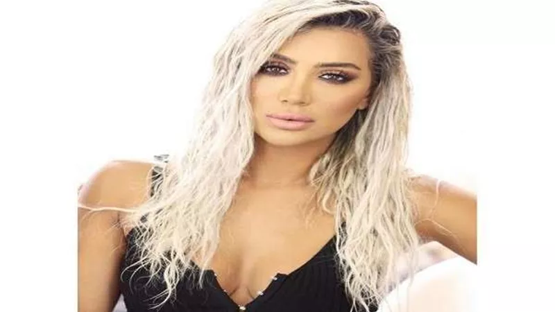 شاهد.. مايا دياب تثير جدل الجمهور بفستان جرئ