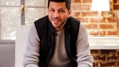 شاهد.. أول صورة لـ إياد نصار من فيلم 