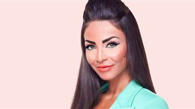 دوللي شاهين تطرح 