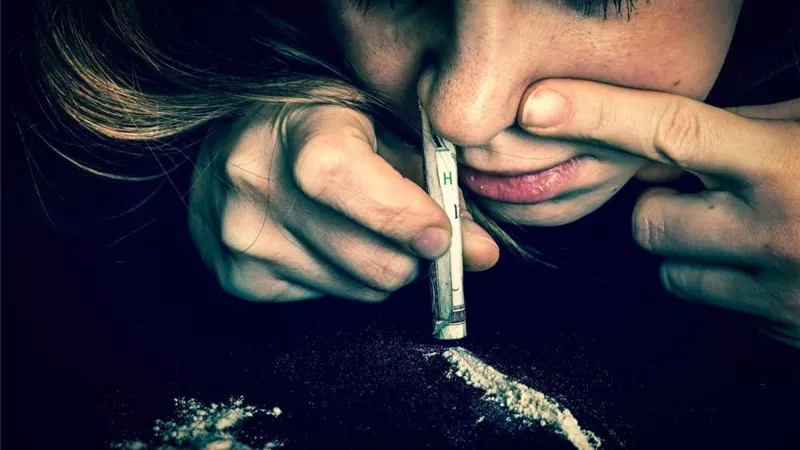 أهالي بني سويف يطالبون بالقضاء على مروجي المخدرات.. والأمن يتصدى للتُجار
