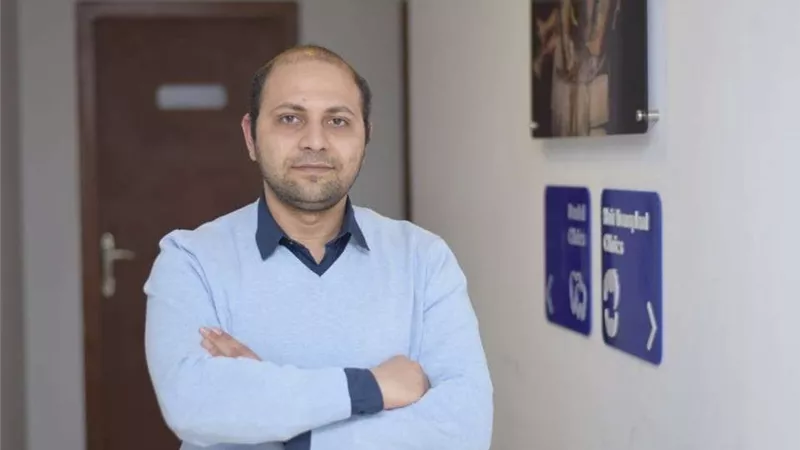 استشاري تجميل يوضح أهمية عمليات شد الجلد غير الجراحي