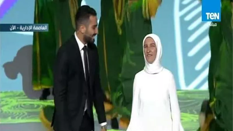متحدية إعاقة تشارك الشرنوبي إحياء حفل ختام منتدى الشباب 2019