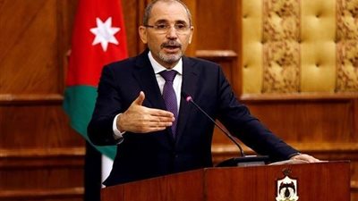 خلال الاجتماع الثلاثي.. وزير الخارجية الأردني: نسعى لخفض التصعيد