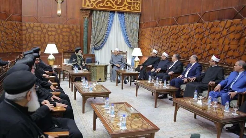 البابا تواضروس يهنئ شيخ الأزهر بعيد الأضحى المبارك