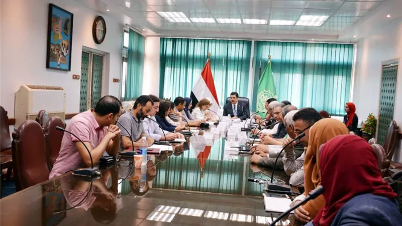 محافظ القليوبية يناقش آخر تطورات مشروعات الوكالة الألمانية داخل المحافظة