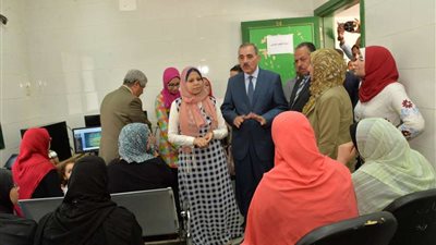 الكشف على 197 ألف سيدة بالوحدات المحلية ضمن مبادرة دعم صحة المرأة